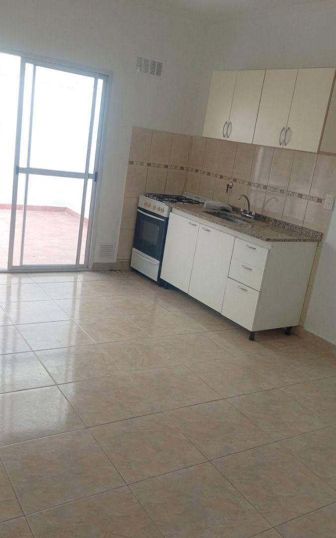 Foto de ALQUILER DEPTO 3 AMBIENTES EN PLANTA BAJA, imagen 1