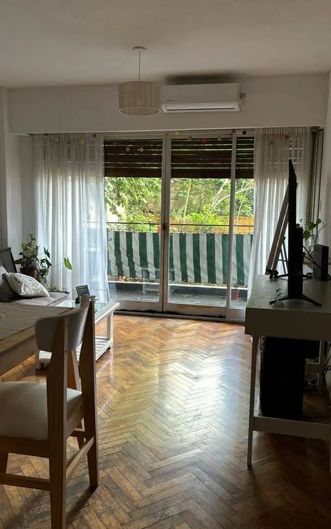 Departamento 3 AMBIENTES en VENTA en Palermo Hollywood, semi piso con dependencia. 2