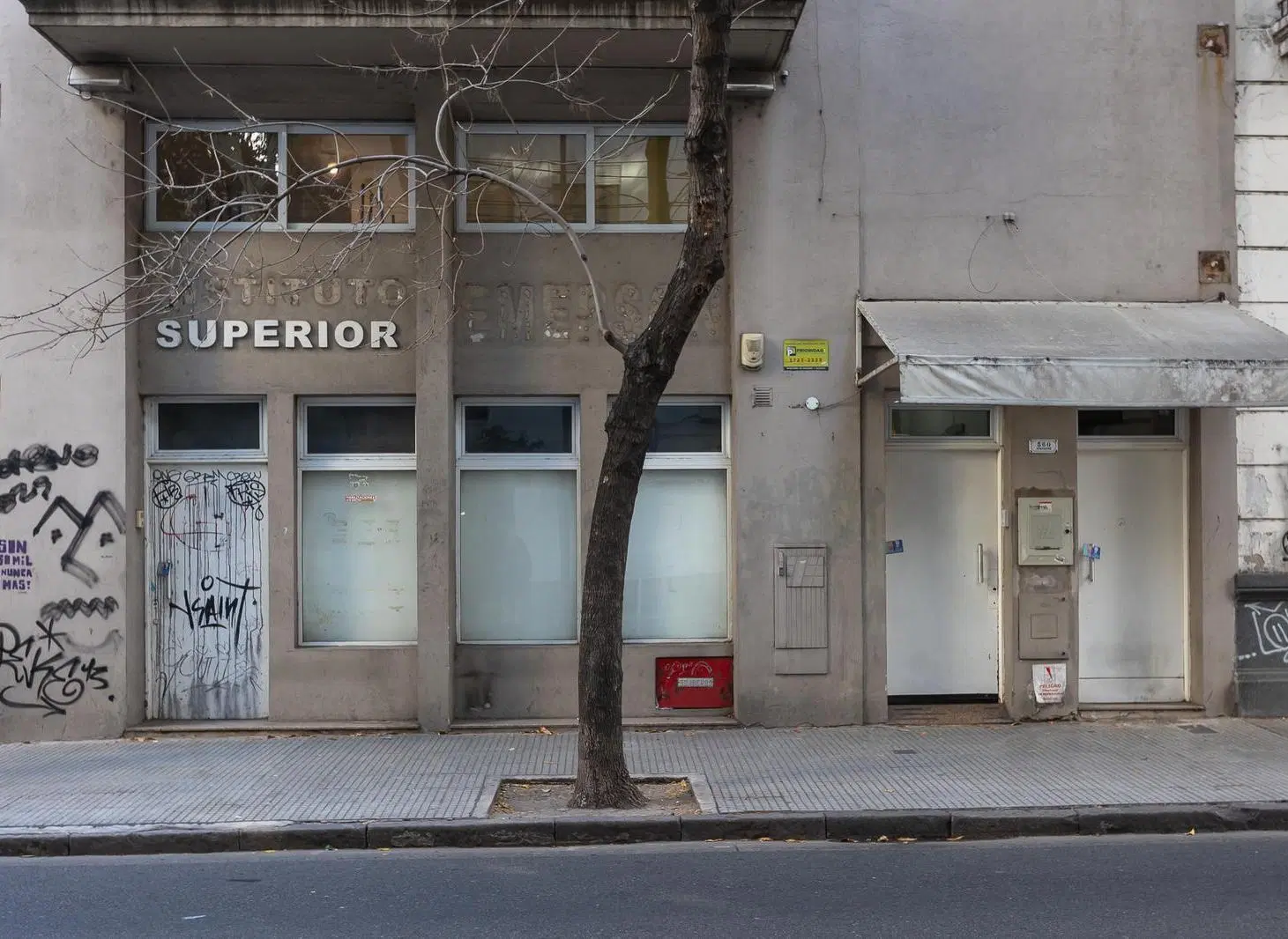 Edificio institucional en venta - Balvanera 2
