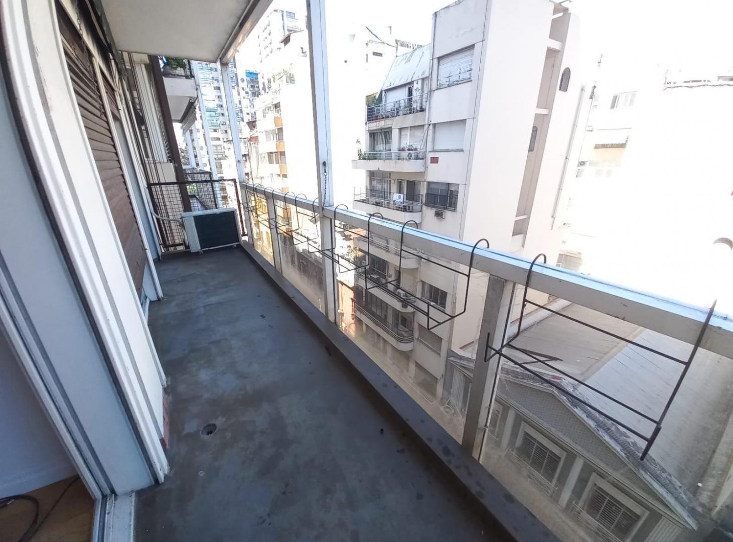 Foto de Recoleta departamento 2 ambientes amplios, Balcon corrido al frente, imagen 3