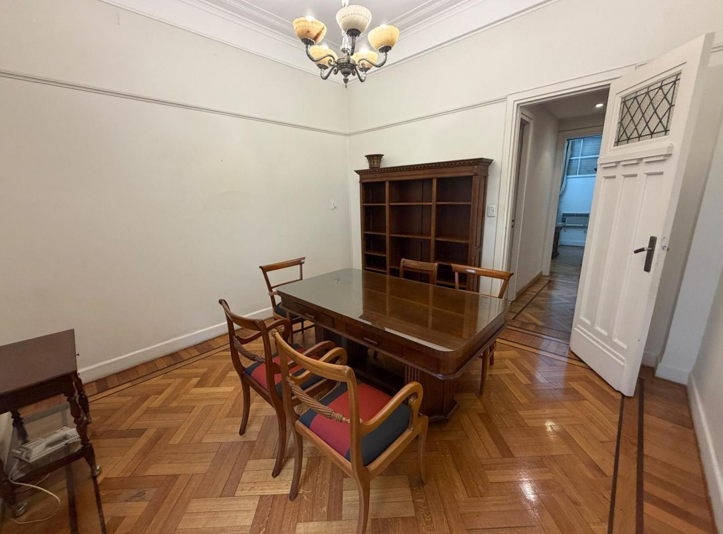 Foto de Oficina tipo estudio jurídico de época en INMEJORABLE estado, imagen 5