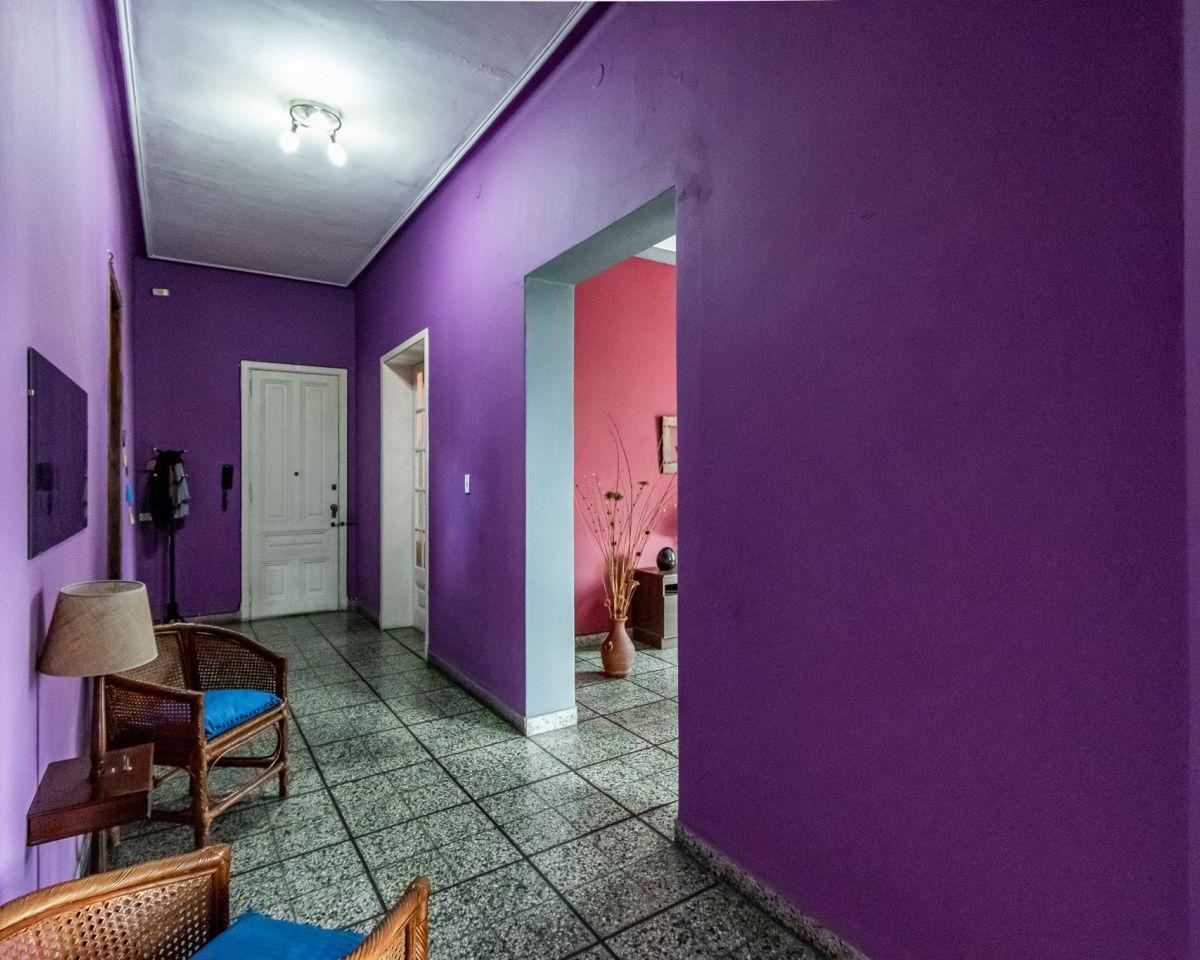 Semipiso 5 Ambientes Al Frente con Patio y Balcones 2
