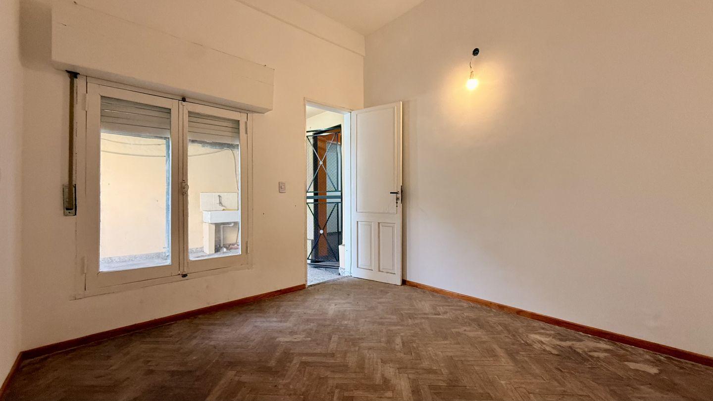 Foto de PH de 3 Ambientes con Patio y Espacio Aéreo, imagen 3