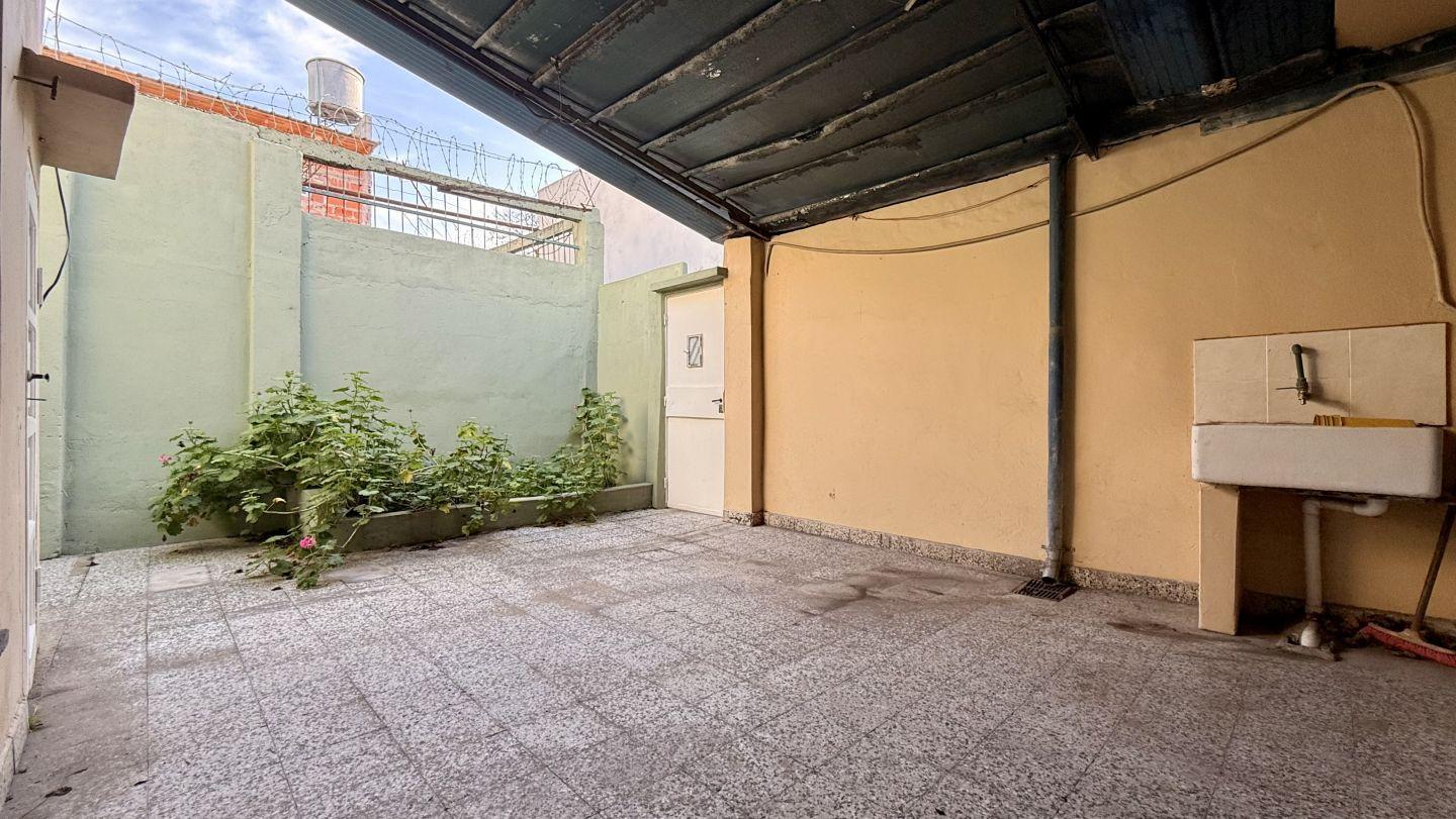Foto de PH de 3 Ambientes con Patio y Espacio Aéreo, imagen 2