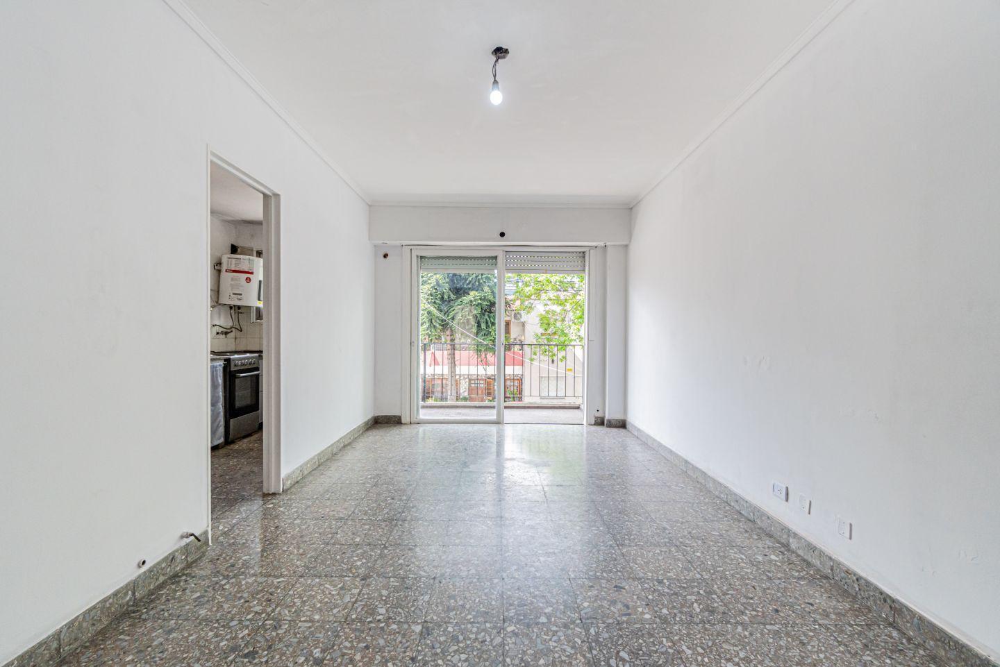 Foto de VENTA DEPARTAMENTO de 2 AMBIENTES en LUGANO, imagen 3