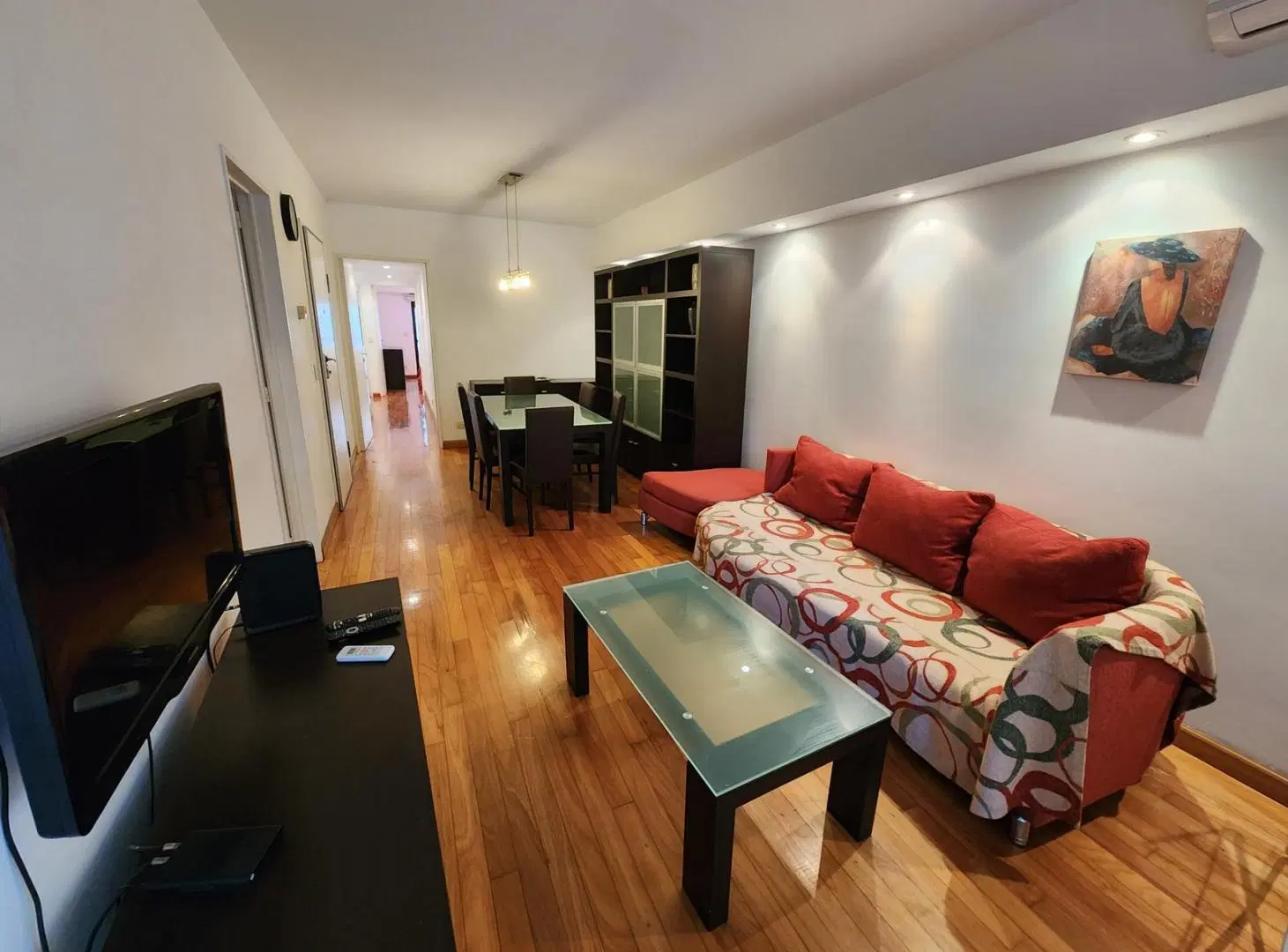 Departamento 3 ambientes amoblados con balcón y piscina en alquiler temporario en Las Cañitas 3