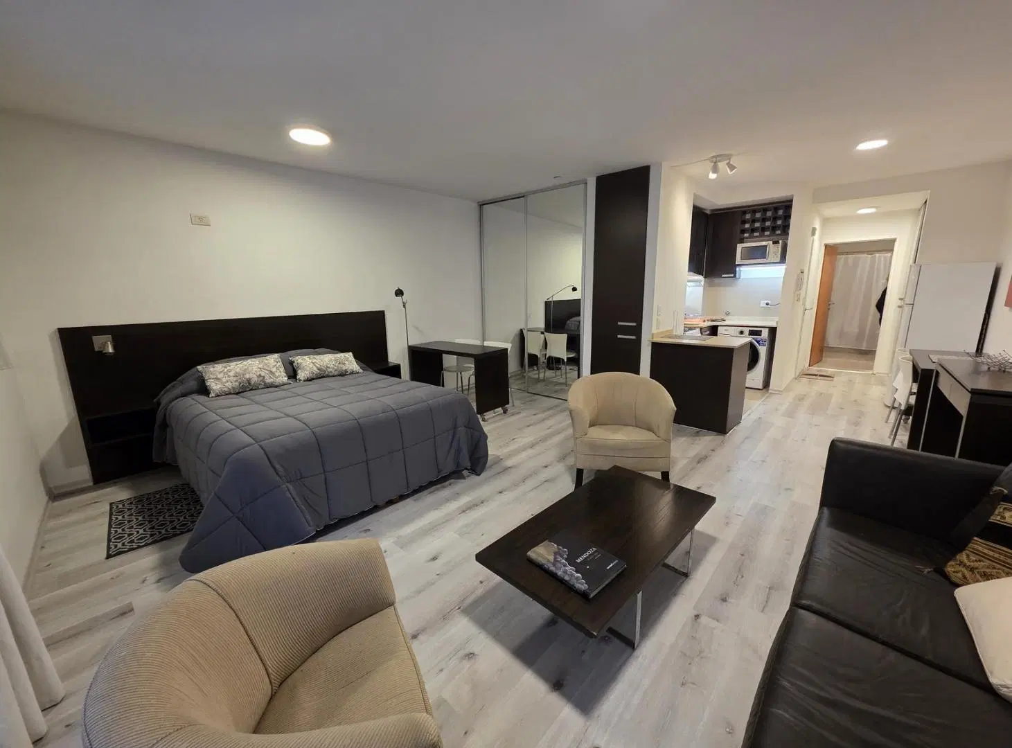Incluye expensas! Amplio monoambiente con balcon, lavarropas y amenities en alquiler en palermo 5
