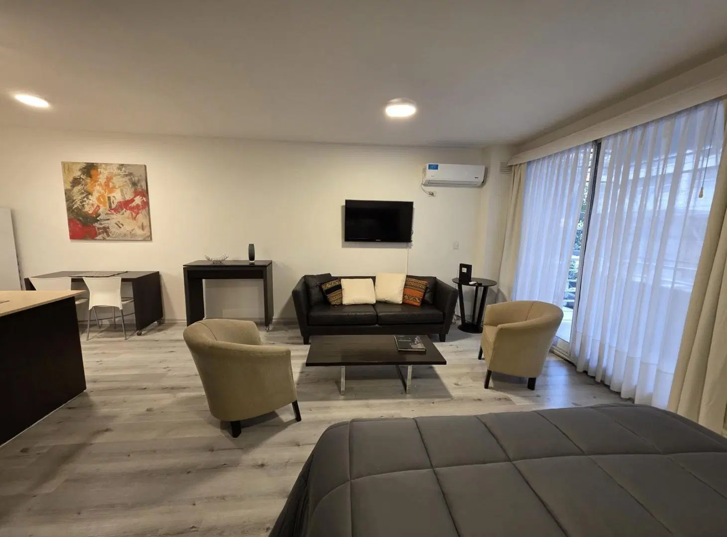 Incluye expensas! Amplio monoambiente con balcon, lavarropas y amenities en alquiler en palermo 8