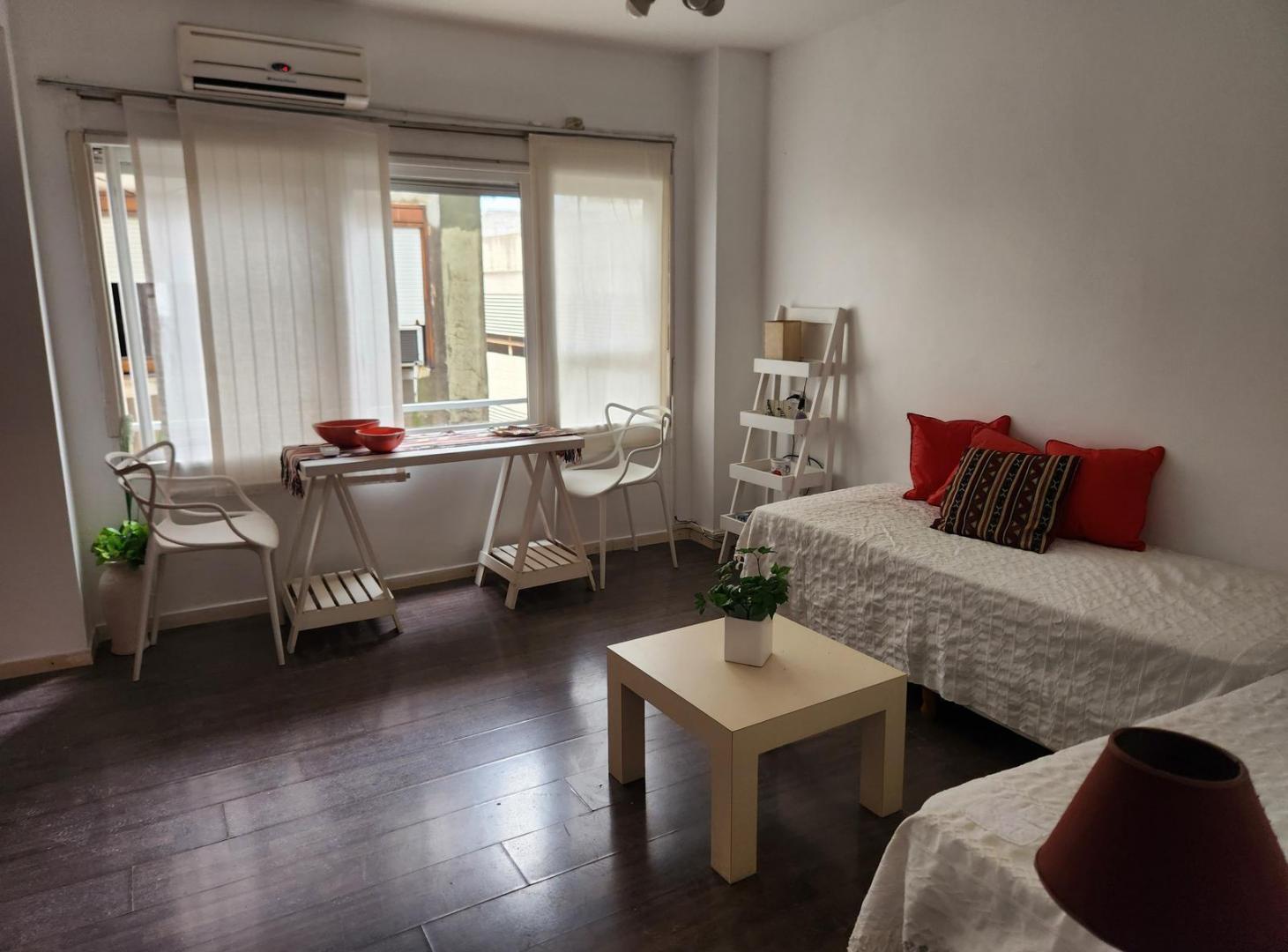 Foto de Departamento en recoleta monoambiente para la venta luminoso, imagen 2