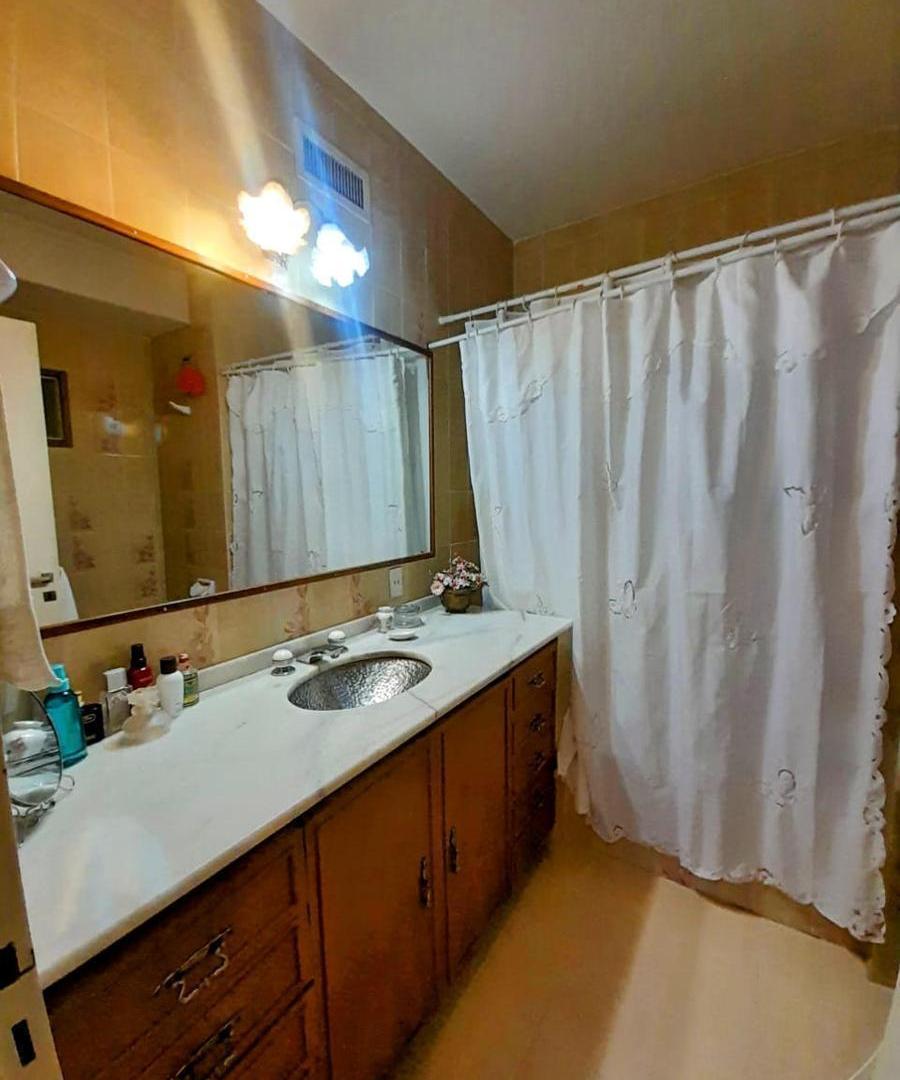 Piso exclusivo de 206 m² con vista al Monumento y al Río – 4 dormitorios y cochera doble