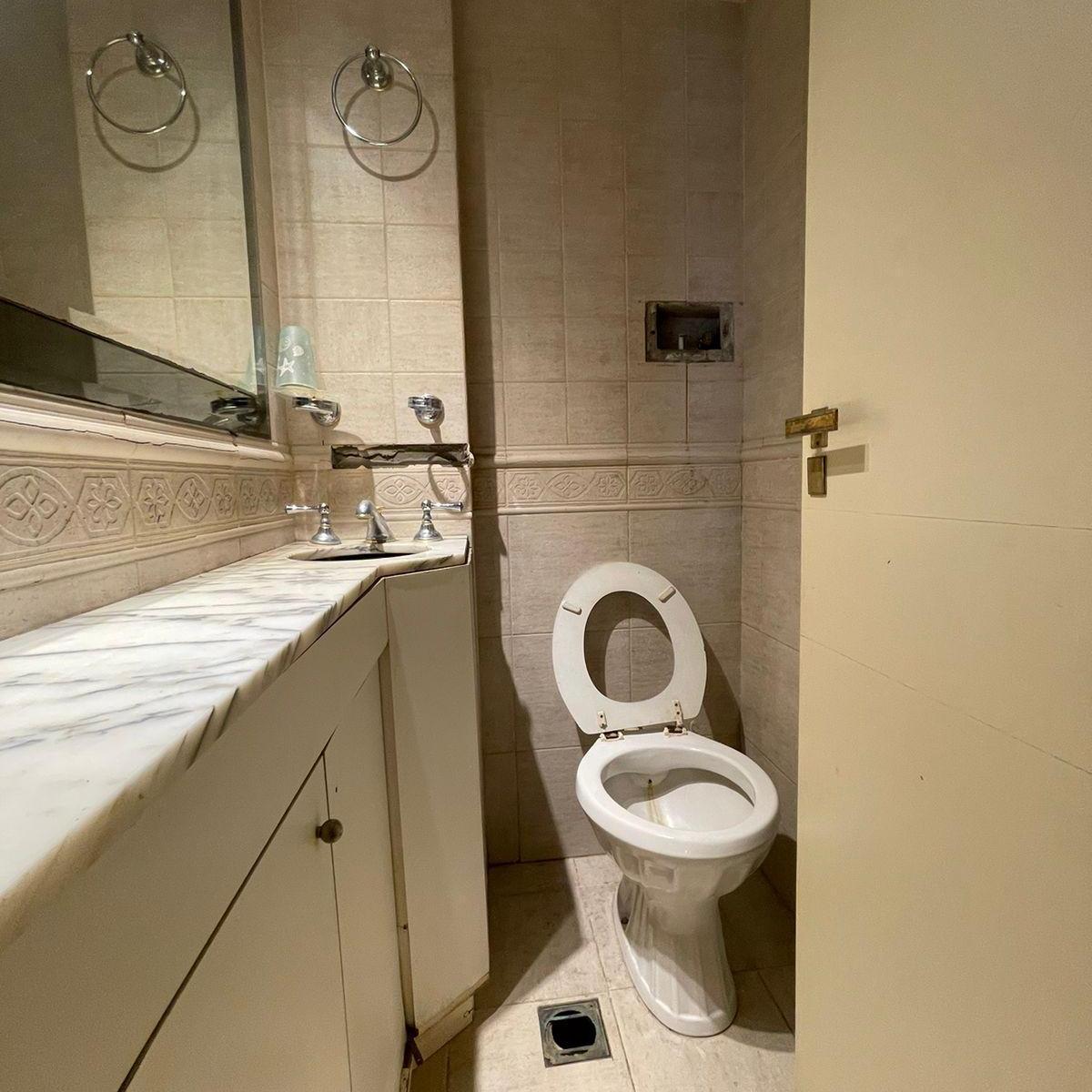 Piso 5 Amb con Cochera Balcón Corrido, Cocina Comedor Suite Ppal. con Vestidor 1