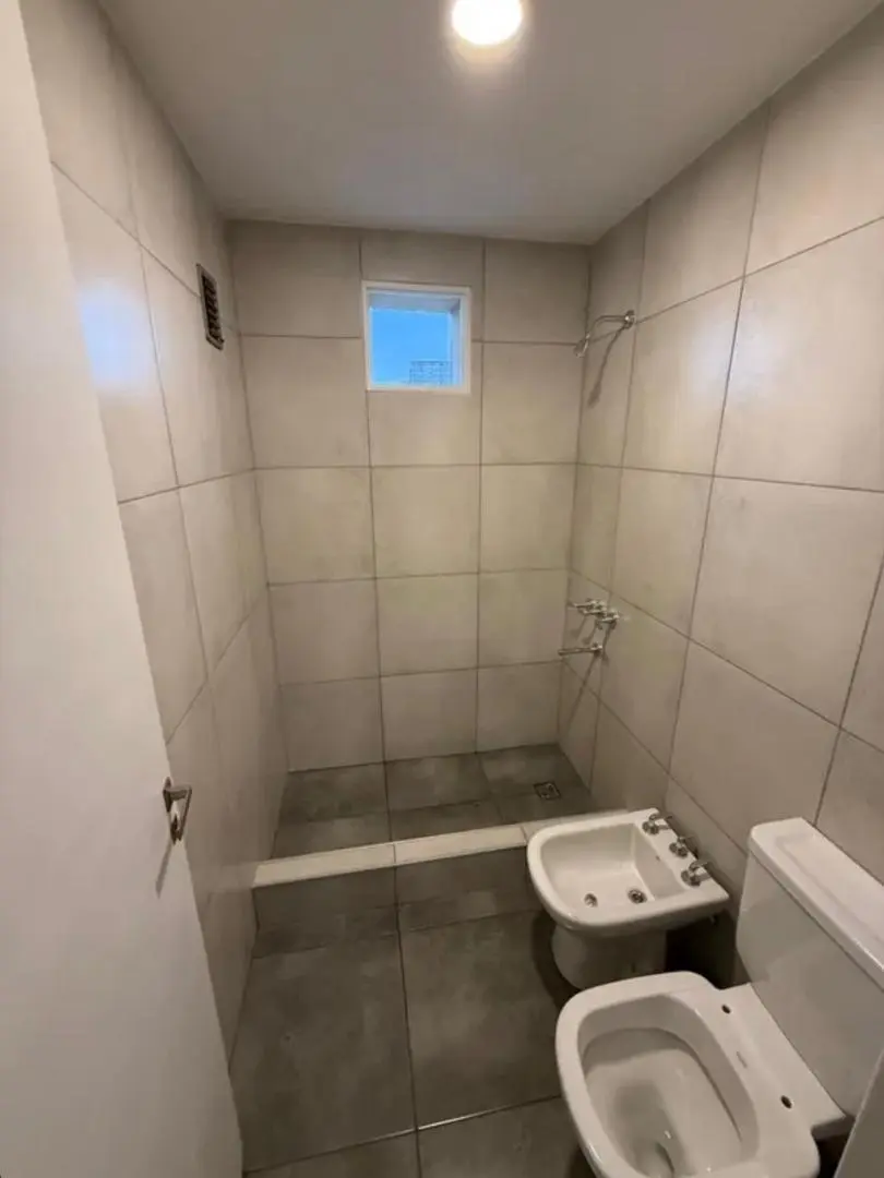 2 AMBIENTES C/COCHERA SUPER LUMI TODO RECICLADO REAL OPORT 8