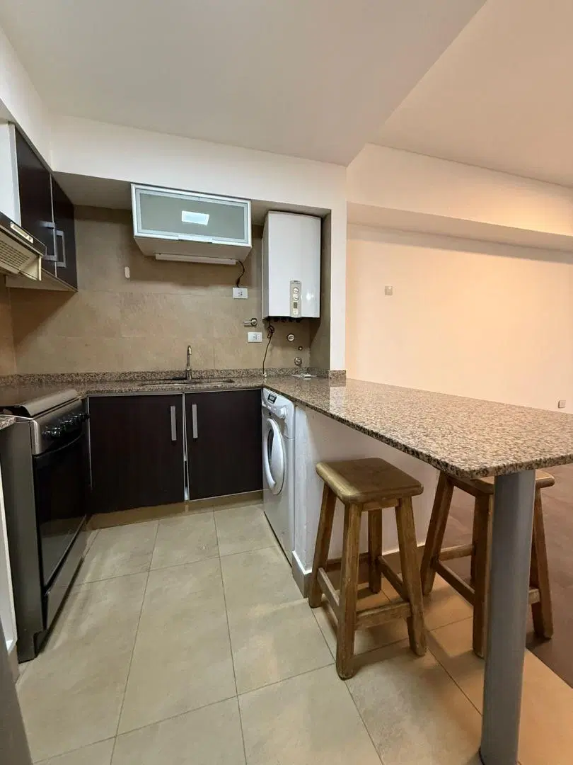 MONOAMBIENTE COMPLETO CON BALCON EDIFICIO CON AMENITIES 5