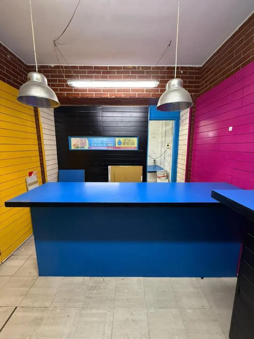 LOCAL COMERCIAL 3 X 7 CON 1 BAÑO 3