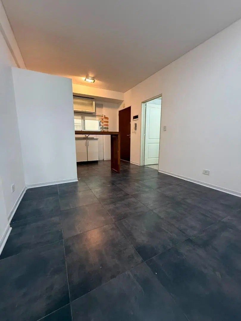 MONOAMBIENTE DIVIDIDO CONTRAFRNTE C/BALCON EDIF. C/AMENITIES 5
