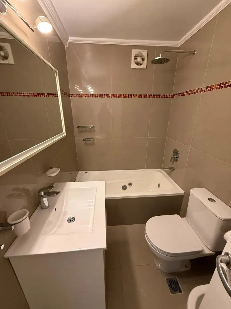 2 AMBIENTES SUPER LUMINOSO CON BAJAS EXPENSAS EXCEL ESTADO 4
