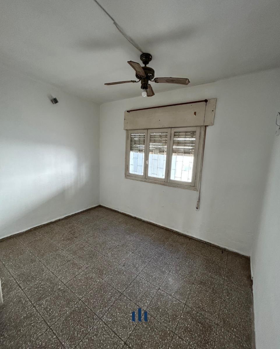 Oportunidad de Inversión. Casa de 5 Dorm. en Venta. Barrio Quebrada de Las Rosas 2
