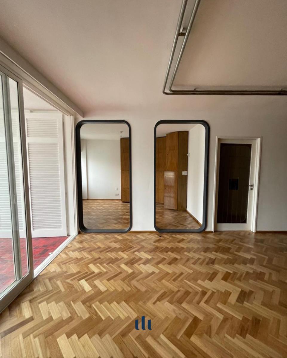 Departamento en Venta de 3 Dorm. en Peatonal 9 de Julio 2