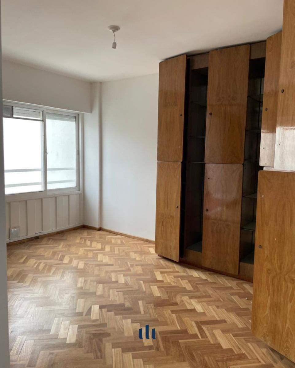 Departamento en Venta de 3 Dorm. en Peatonal 9 de Julio 4