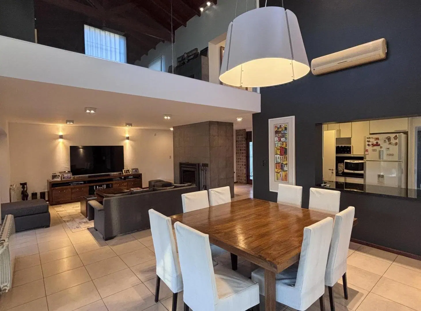 Casa en Campos del Virrey 4 dormitorios, pileta y gran terreno 1