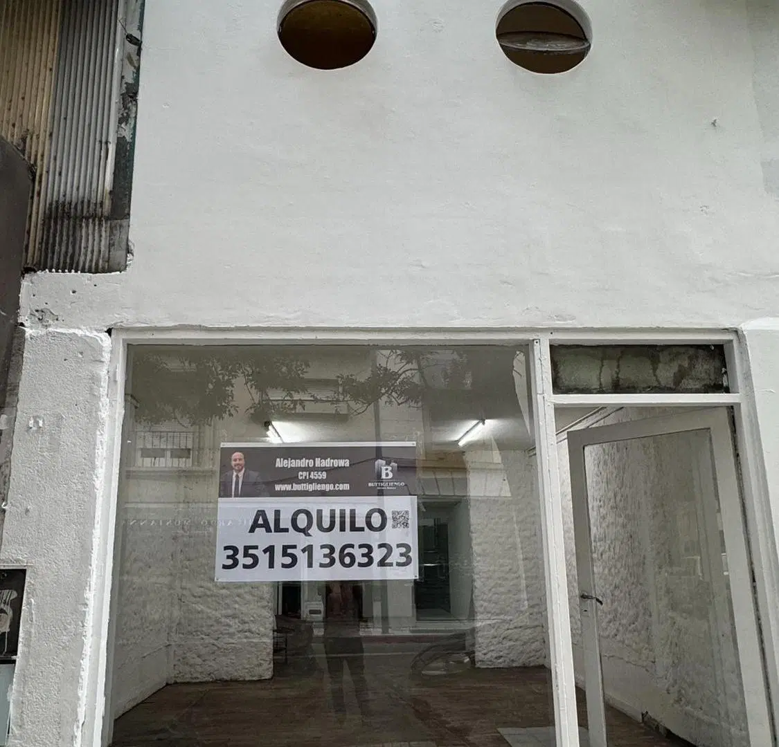 Local comercial en alquiler con vidriera sobre calle 27 de Abril 8