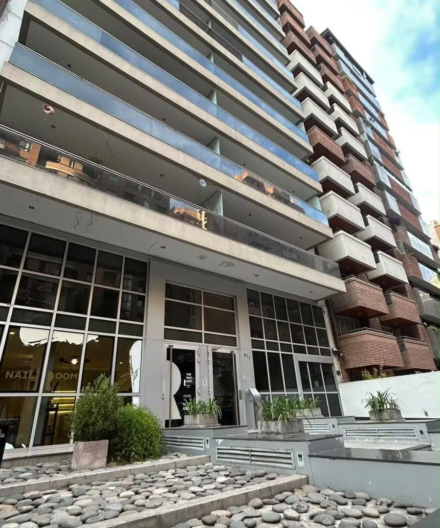 Departamento en alquiler de 1 dormitorio con balcón en Edificio Rodas 2