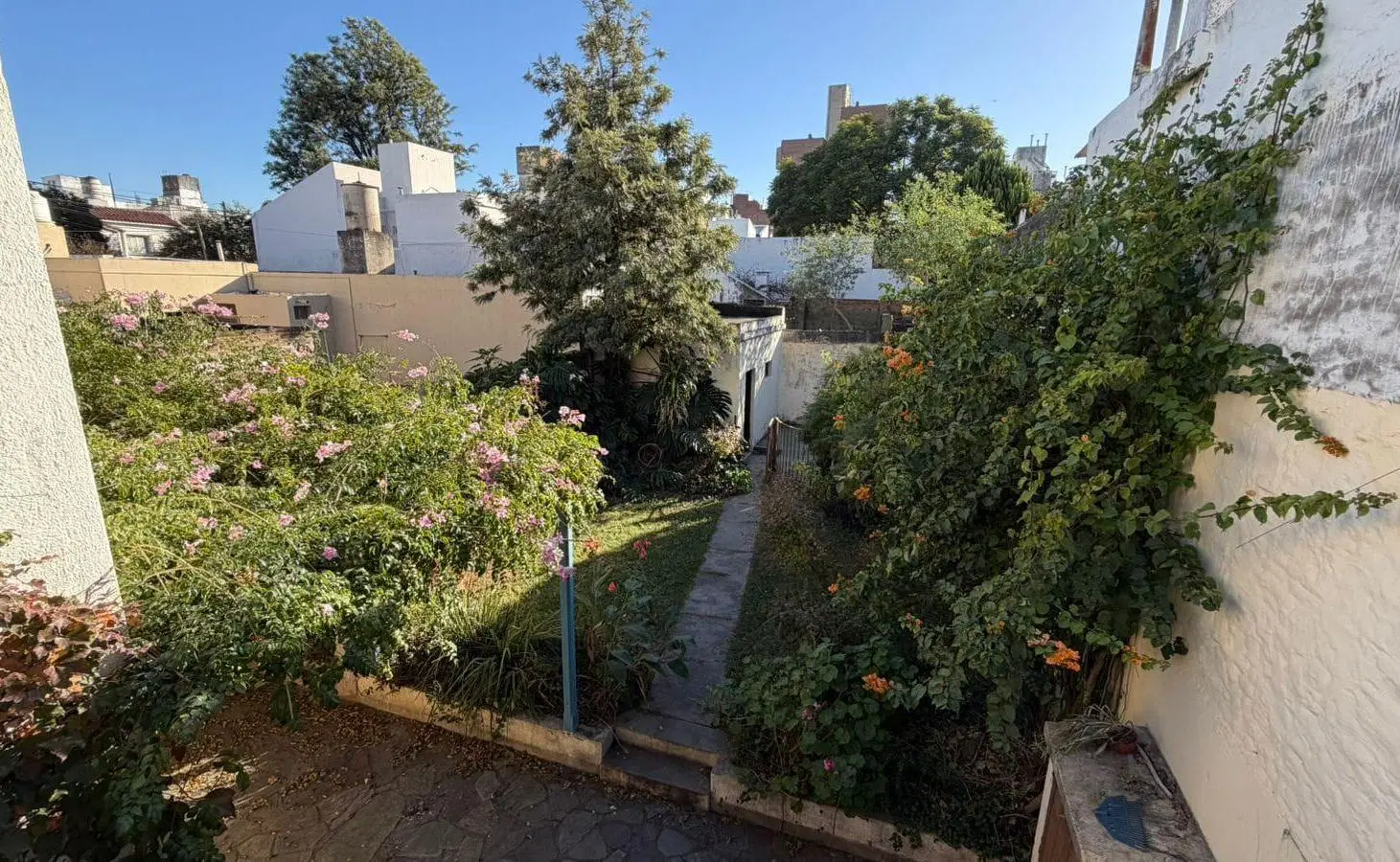 Casa en Venta de 3 dormitorios en Alta Cordoba CON POSIBILIDADES DE CONSTRUIR 4