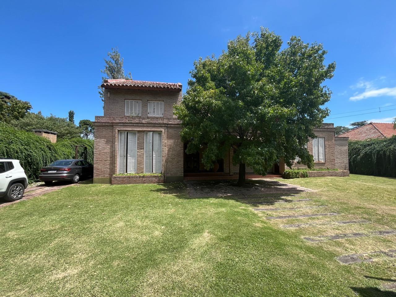 Foto de Casa en La Herradura – 4 dormitorios, pileta y gran parque de 1.600 m², imagen 2