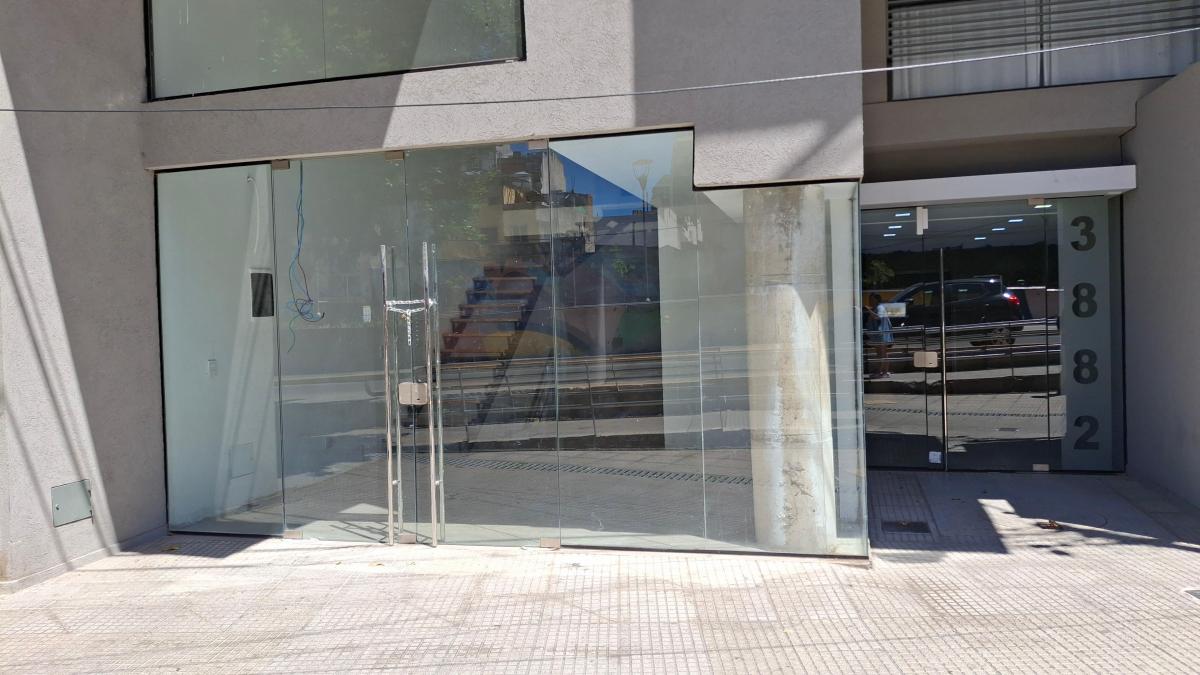 LOCAL A ESTRENAR * B. Mitre y Medrano
VENTA O ALQUILER