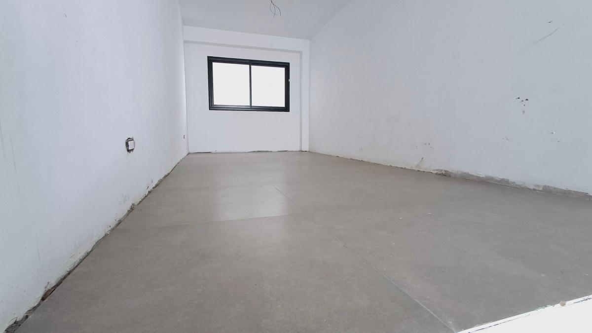 Foto de LOCAL A ESTRENAR * B. Mitre y Medrano VENTA O ALQUILER, imagen 3