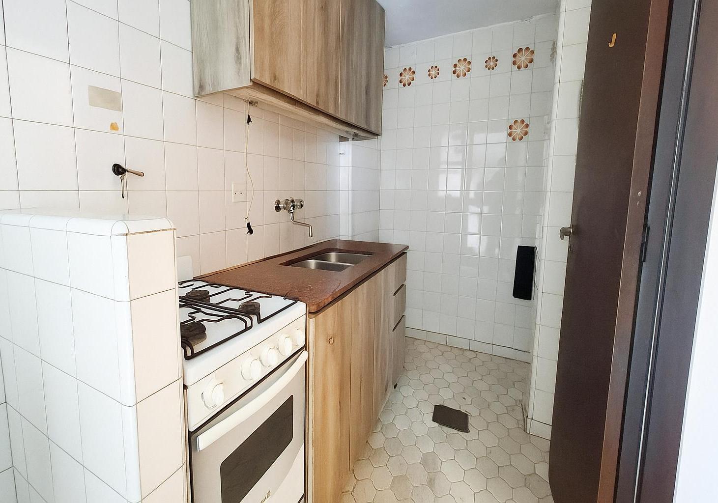 Foto de EXCELENTE 1 AMB EN ALQUILER CON PATIO PROPIO | MUY LUMINOSO, imagen 4