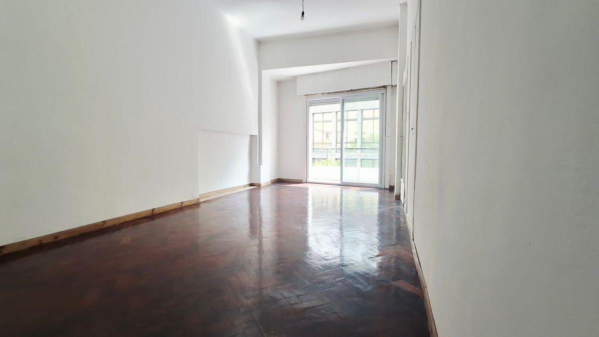Foto de Luminoso 1 Amb Al Frente c/Balcón Corrido y Baño Reciclado | Zona, imagen 2