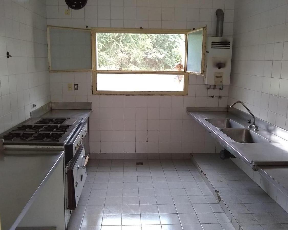 Venta en Bialet Masse Centro de Casa Quinta de 7 Habirtaciones Departamento en Amplio Parque Ubic 2