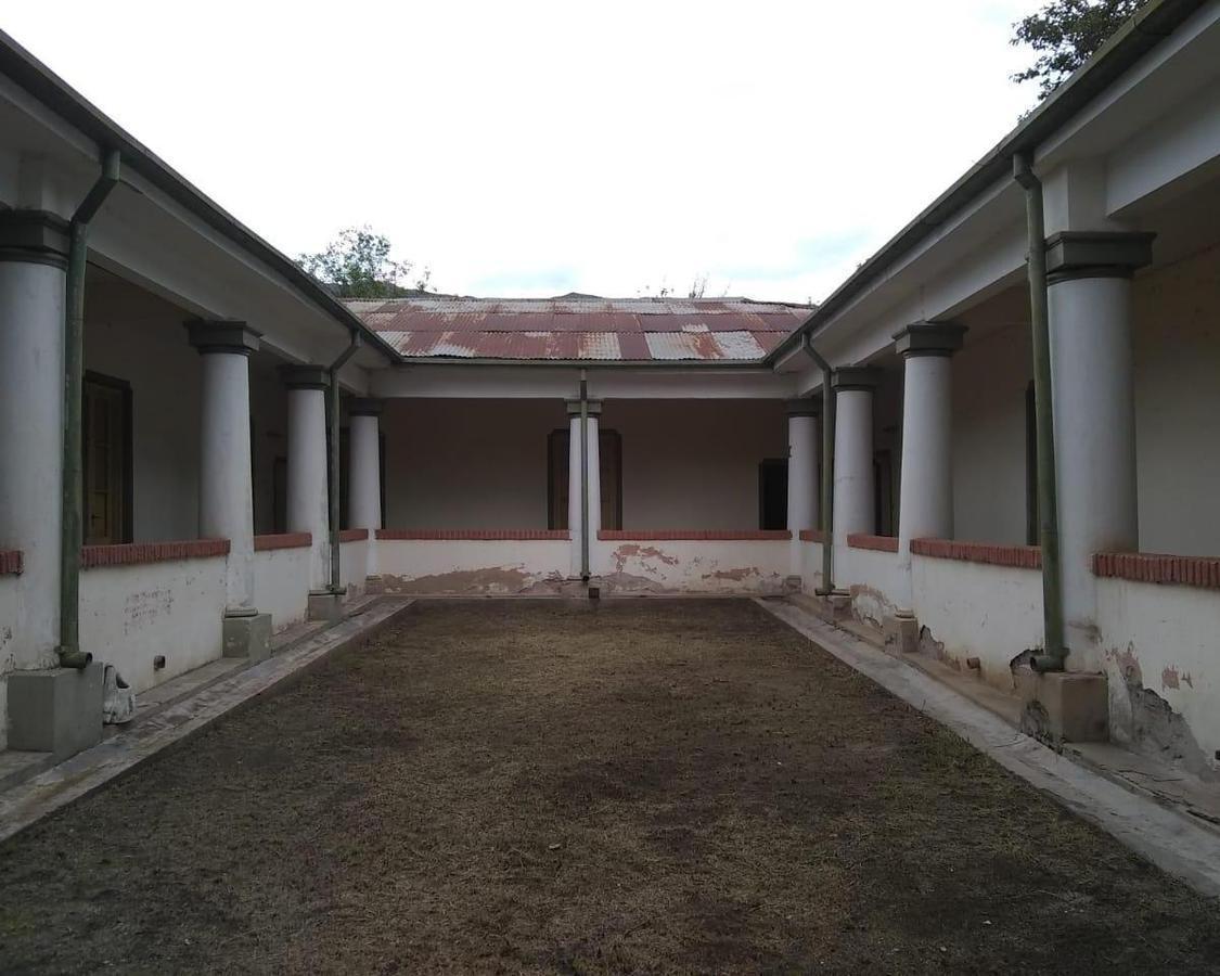 Venta en Bialet Masse Centro de Casa Quinta de 7 Habirtaciones Departamento en Amplio Parque Ubic 4