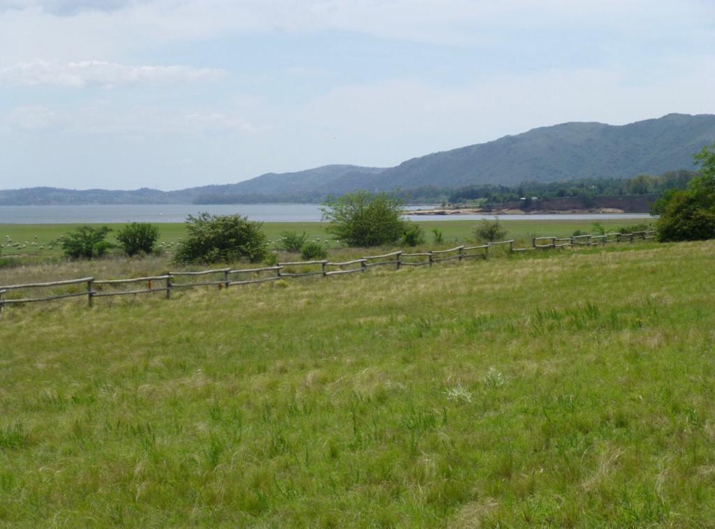 Dos Lotes en Los Reartes Calamuchita con Bajada Directa Al Lago Los Molinos 1660 3