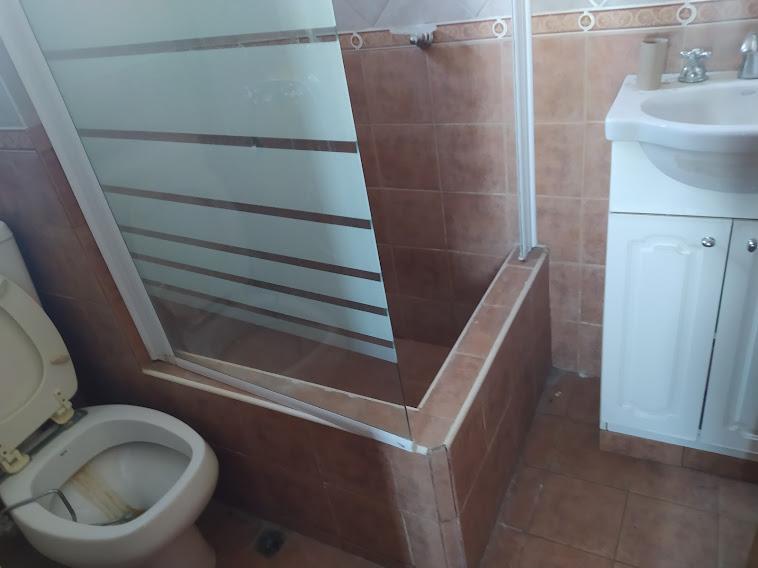 Venta de Locales, Galpón, Salones - Ofi Adm - Dpto - R 38 - Vª Sta Cruz del Lago Ref1697 3