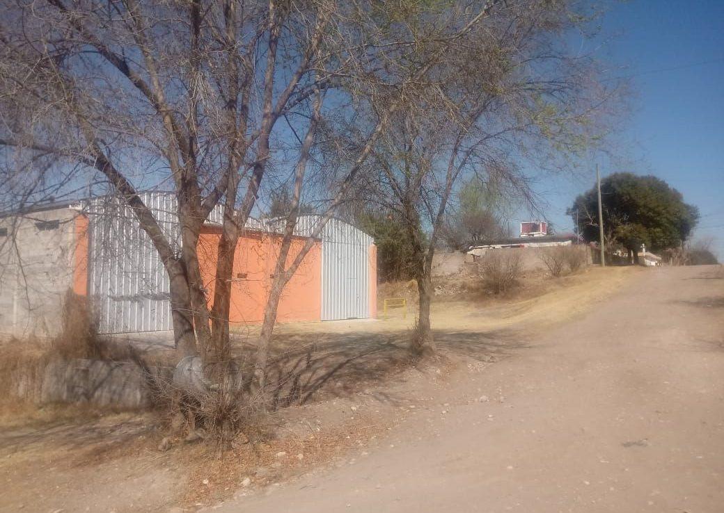 Venta de Amplio Galpon en Cosquin. Ref V1763 1