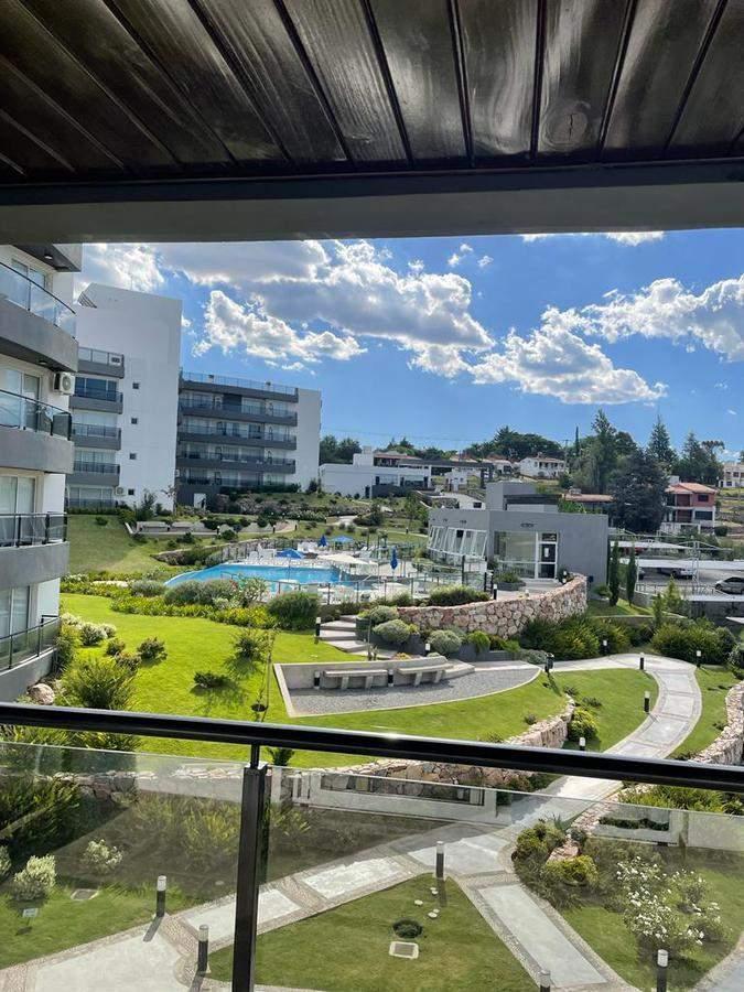 Departamento de Categoria en Complejo Veneto Village en Villa Parque Siquiman Sobre Ruta 38 Ref: 203 1