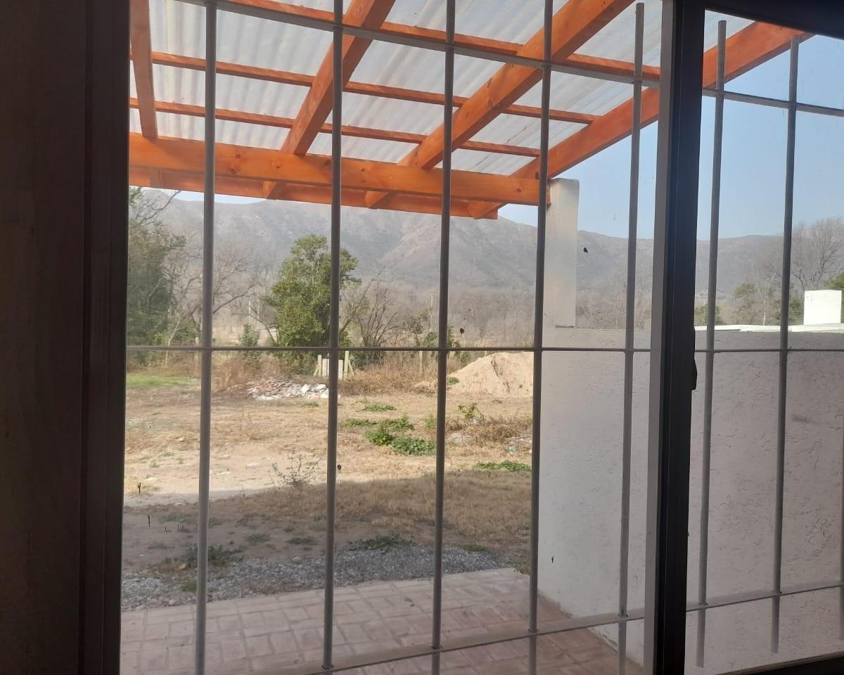 Venta de Casa a Estrenar en Santa Maria de Punilla, con Acceso Directo Al Río a 100 Ms de La Ruta 2