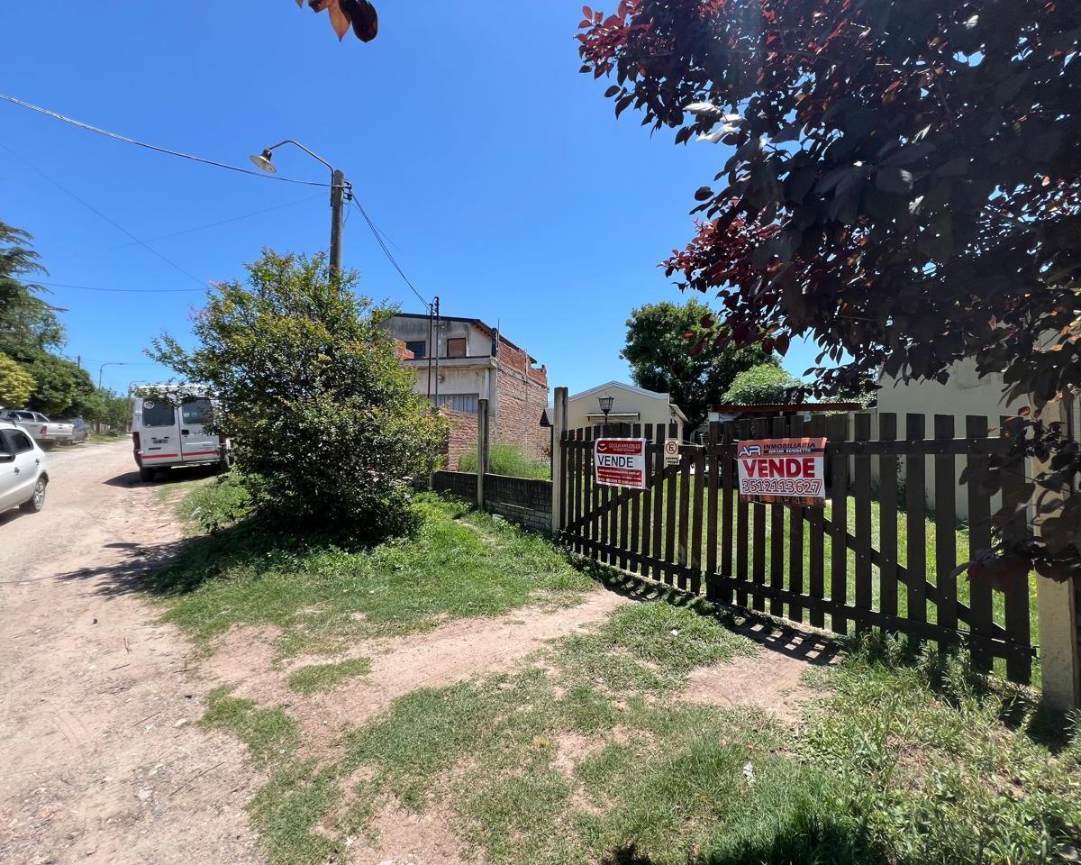 En Area Comercial Cerca de El Rio Cosquin Ref R2123 1