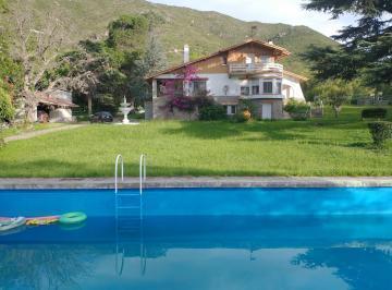 EN VENTA CHALET EN LA FALDA CON PILETA Y GRAN PARQUE DETRÁS DEL HOTEL EDEN REF: 2045