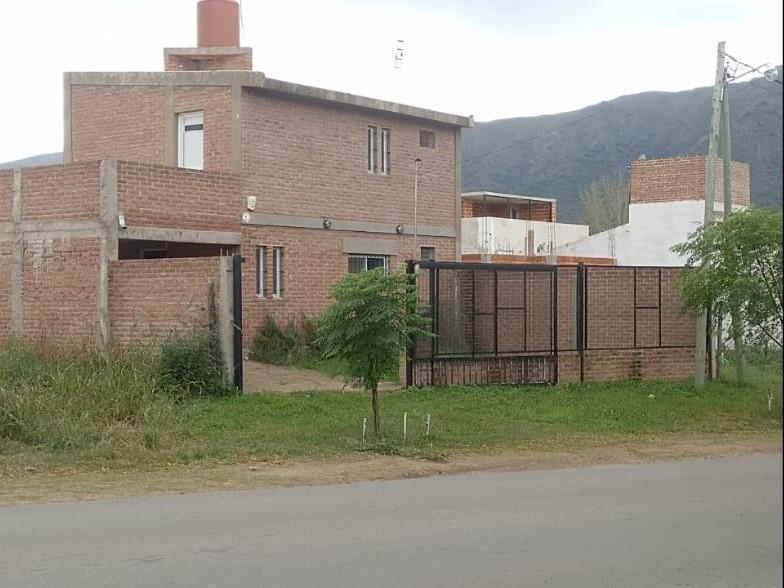 CASA EN VENTA EN SANTA MARÍA DE PUNILLA A 30 MTS DEL RÍO COSQUÍN
