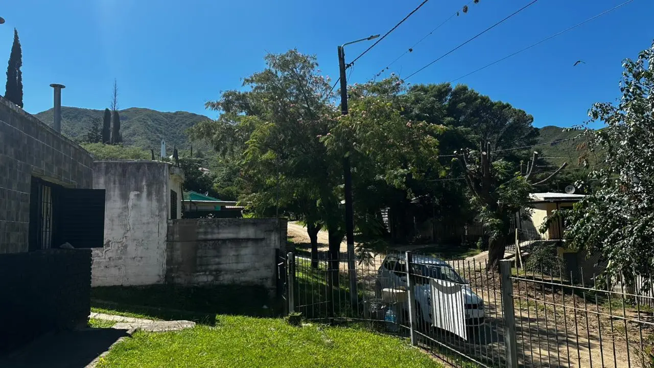 CASA EN VENTA EN BIALET MASSE A 500MTS DE RUTA 38 CON VISTA A LAS SIERRAS REF: 3042 4