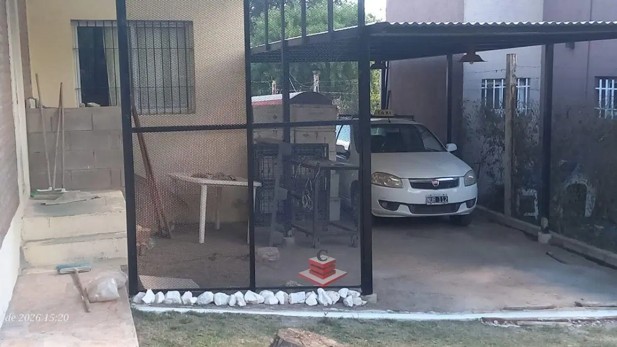 CASA EN VENTA EN LA FALDA 2 DORMITORIOS A 600 MTS DE RUTA 38 5