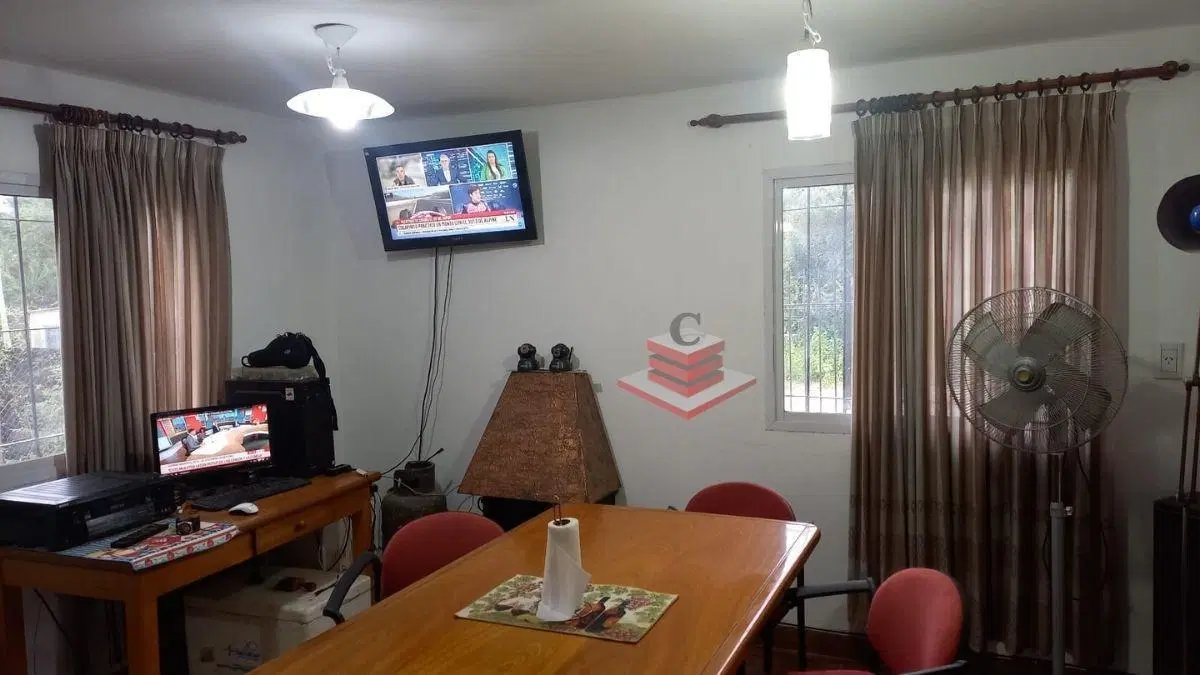 CASA EN VENTA EN LA FALDA 2 DORMITORIOS A 600 MTS DE RUTA 38 4