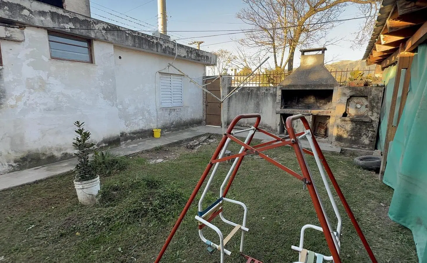 CASA MAS DEPARTAMENTO EN VENTA EN COSQUÍN  4 DORMITORIOS 3 BAÑOS A 4 CUADRAS DEL RÍO 4