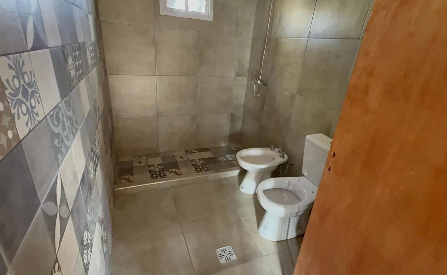 CASA EN VENTA EN SAN ROQUE CON AMPLIO ESPACIO PARQUIZADP APTO CREDITO 2