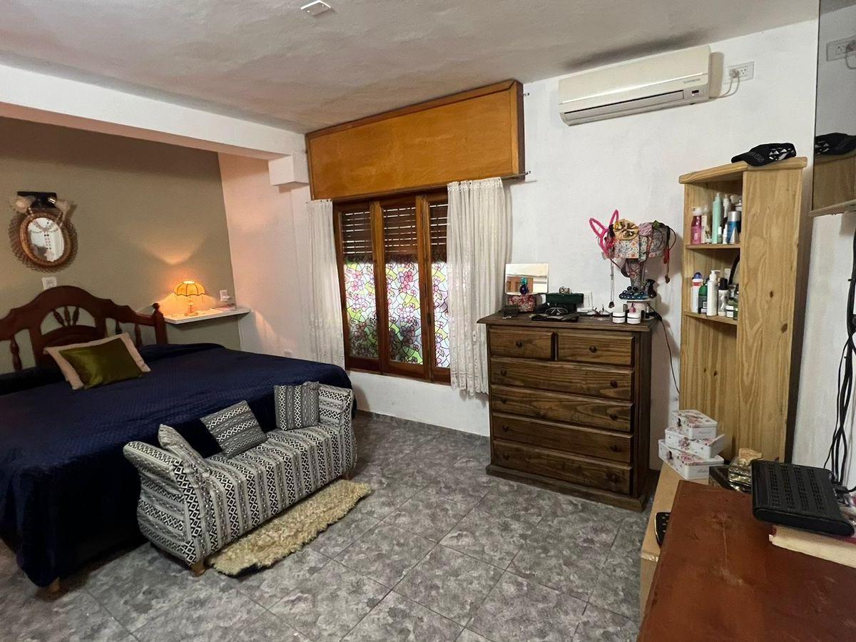 Foto de HERMOSA CASA ESQUINA EN COSQUIN A METROS DEL RIO REF:1973, imagen 2