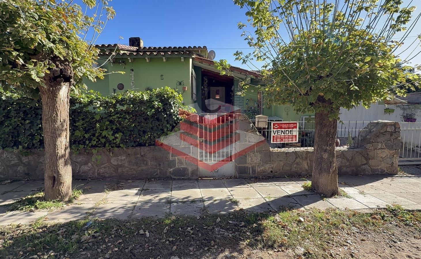 Foto de CASA EN VENTA EN COSQUIN A 600 MTS DE RUTA 38 DE 3 DORMITORIOS APTO, imagen 3