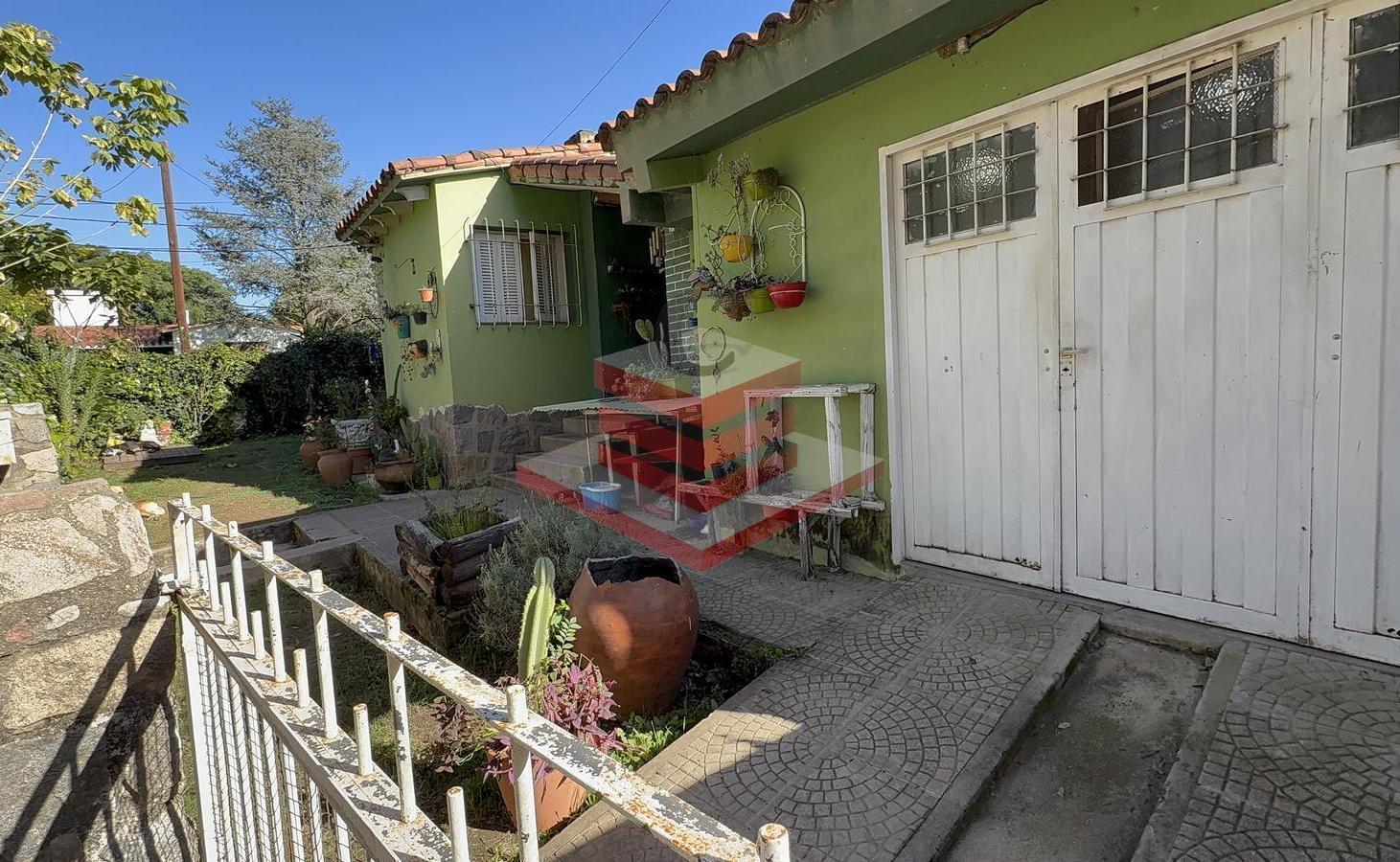 Foto de CASA EN VENTA EN COSQUIN A 600 MTS DE RUTA 38 DE 3 DORMITORIOS APTO, imagen 5